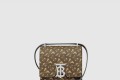 [BURBERRY-버버리]TB E-캔버스 로빈백 80328981
