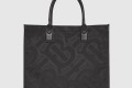 [BURBERRY-버버리]모노그램 리사이클 토트백 80436911