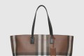 [BURBERRY-버버리]체크 레더 토트백 미듐 80525041