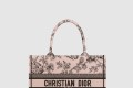[DIOR-디올]북 토트백 미듐 M1296