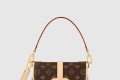 [LOUIS VUITTON-루이비통]소뮈르 BB M46740