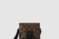 [LOUIS VUITTON-루이비통]S락 버티컬 웨어러블 월릿 M46442