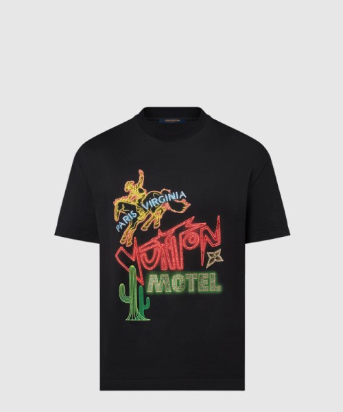 [LOUIS VUITTON-루이비통]그래픽 엠벨리시드 코튼 티셔츠 1AFXNG