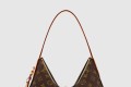 [LOUIS VUITTON-루이비통]슬라우치 PM M11952