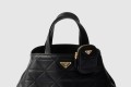 [PRADA-프라다]스티치 장식 미디엄 가죽 토트백 1BG545