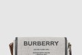 [BURBERRY-버버리]호스페리 캔버스 크로스백 80398631