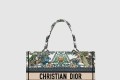 [DIOR-디올]북 토트백 미듐 M1296