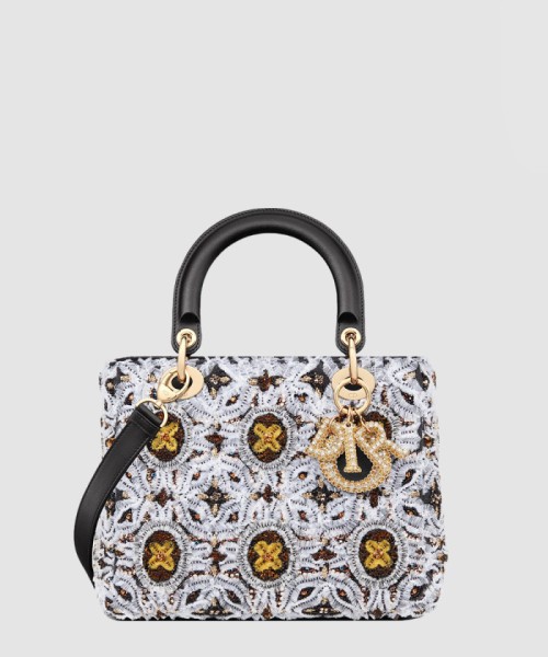 [DIOR-디올]레이디백 램스킨 미듐 M0565