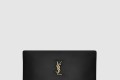[SAINT LAURENT-생로랑]램스킨 소재의 calypso 라지 파우치 778943