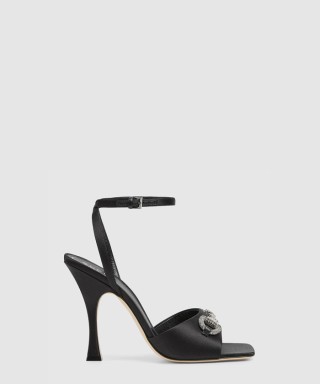 [GUCCI-구찌]크리스탈 호스빗 장식이 있는 샌들 834344