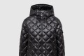 [MONCLER-몽클레어]다이아몬드 퀼팅 후드 숏 다운 재킷