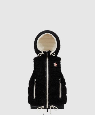 [MONCLER-몽클레어]패딩 처리된 테디 플리스 지퍼 베스트